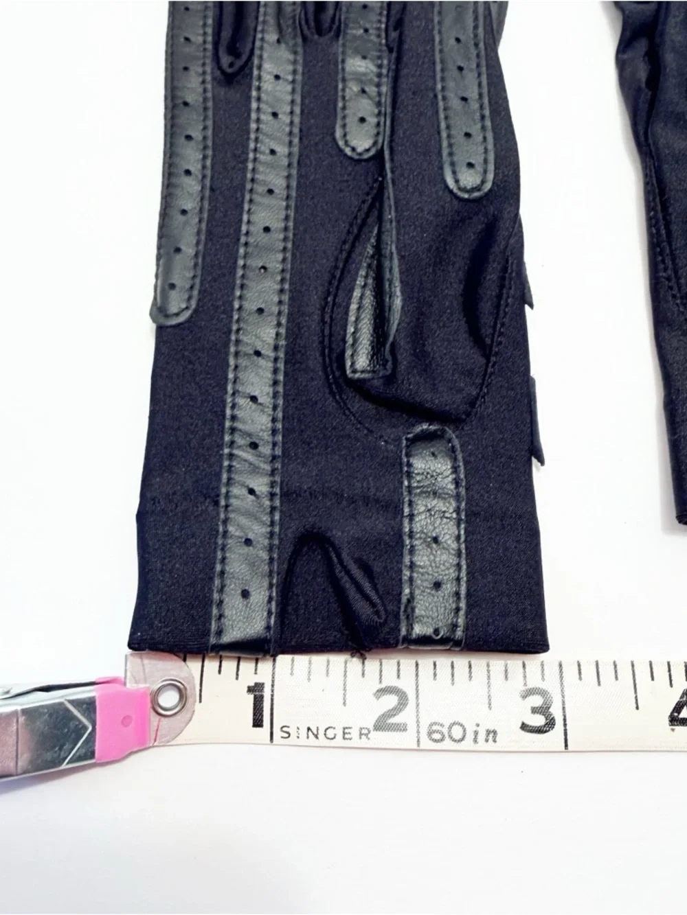 isotoner elegant black